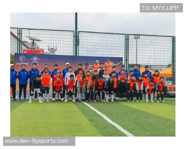 肖巍在足球领域的崛起与发展探索以及对中国足球未来的影响分析 肖巍在足球领域的崛起与发展探索以及对中国足球未来的影响分析